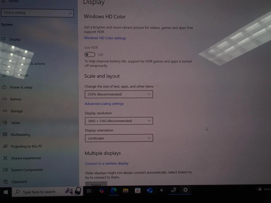 GIGABYTE AERO 15-XA Core i7-9750H 2.6GHz 32GB 1TB Win 10 Pro - Good Working
