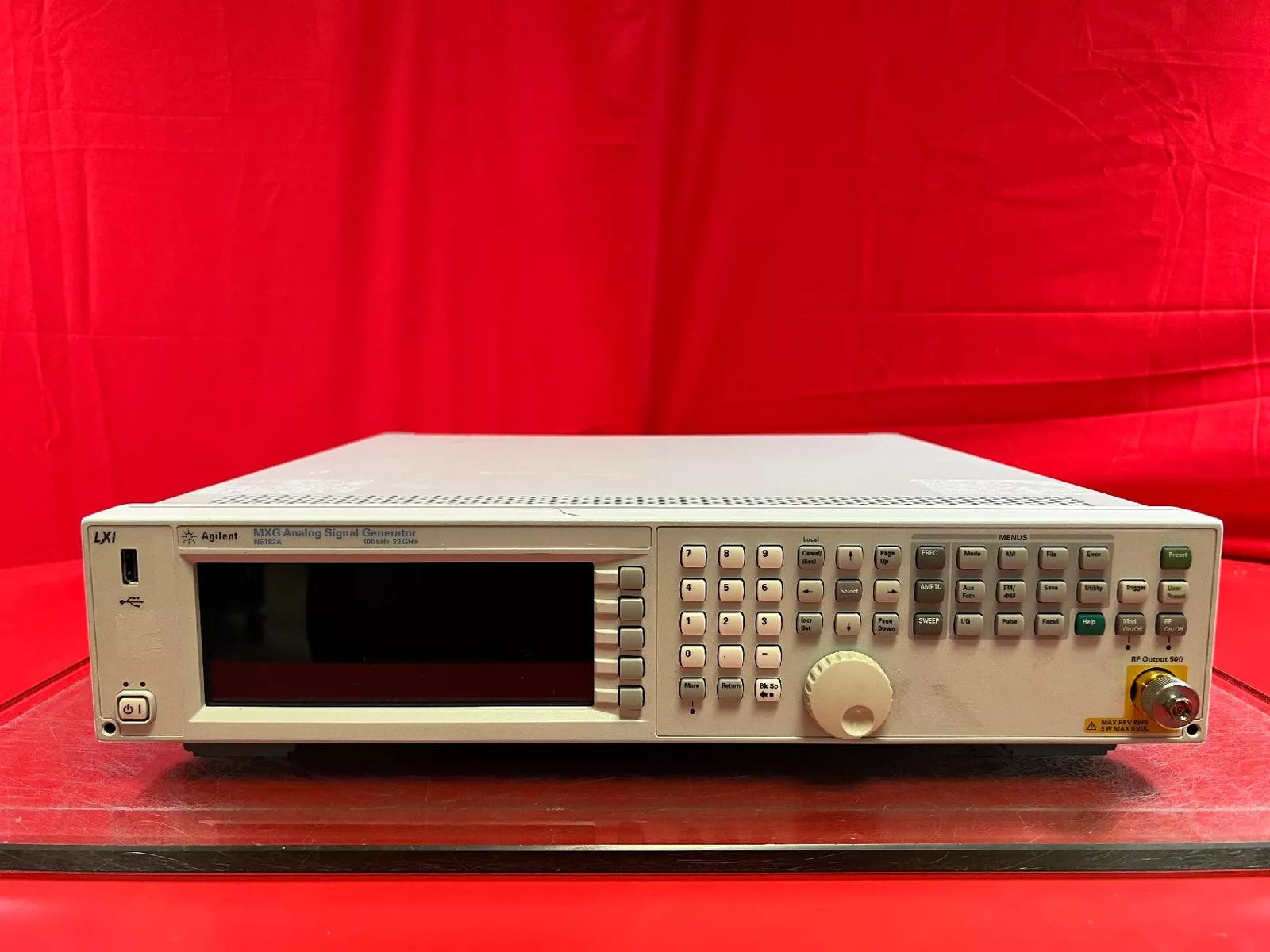 Agilent/Keysight N5183A Opt. UNT 1E1 1ER MXG Signal Generator 100kHz-31.8GHz