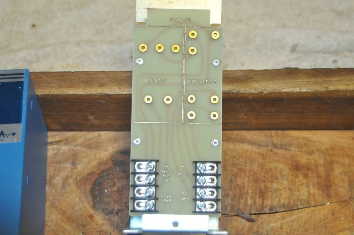 Anainstr Digital Multimeter - 1000V Voltage, 10A Current, LCD Display