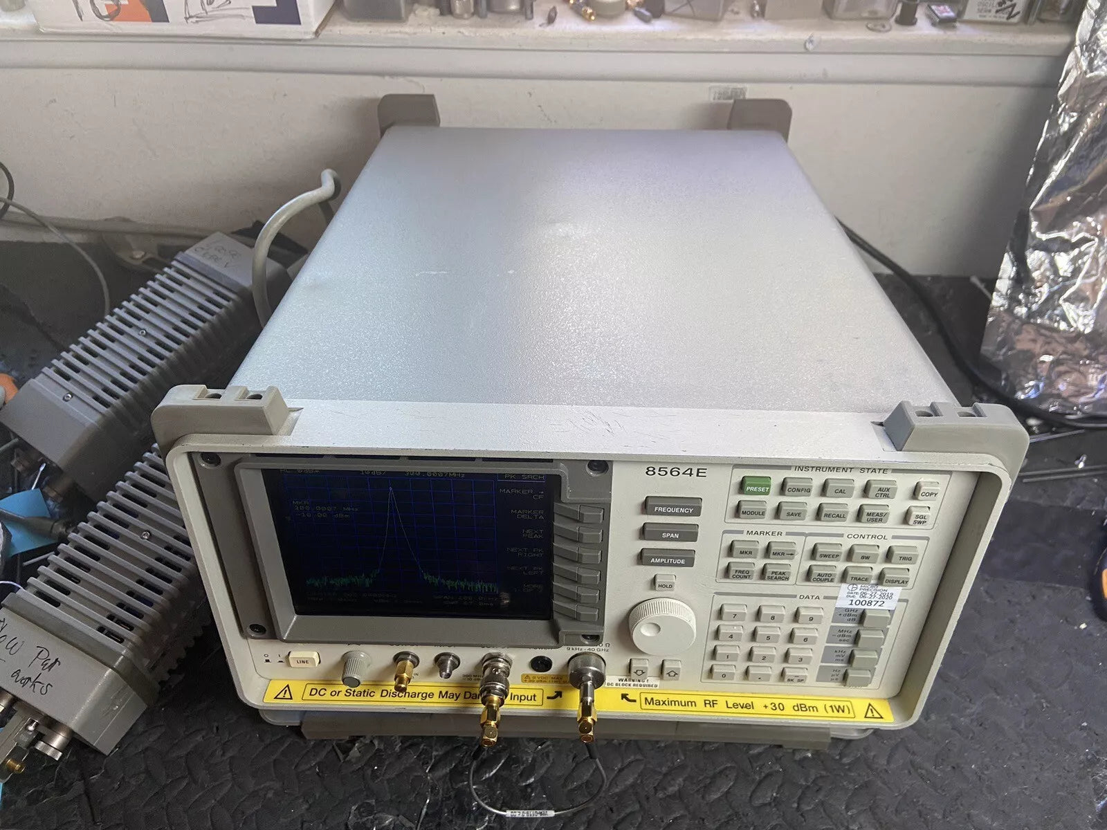 HP Agilent 8564E/EC 20Hz-40GHz with Color LCD, Opt. 6, 7, Calibrated