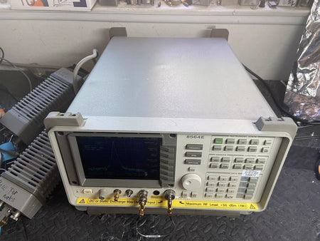 HP Agilent 8564E/EC 20Hz-40GHz with Color LCD, Opt. 6, 7, Calibrated