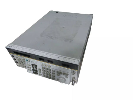 Agilent 8663A Synthesized Signal Generator - High-Quality Signal Generation