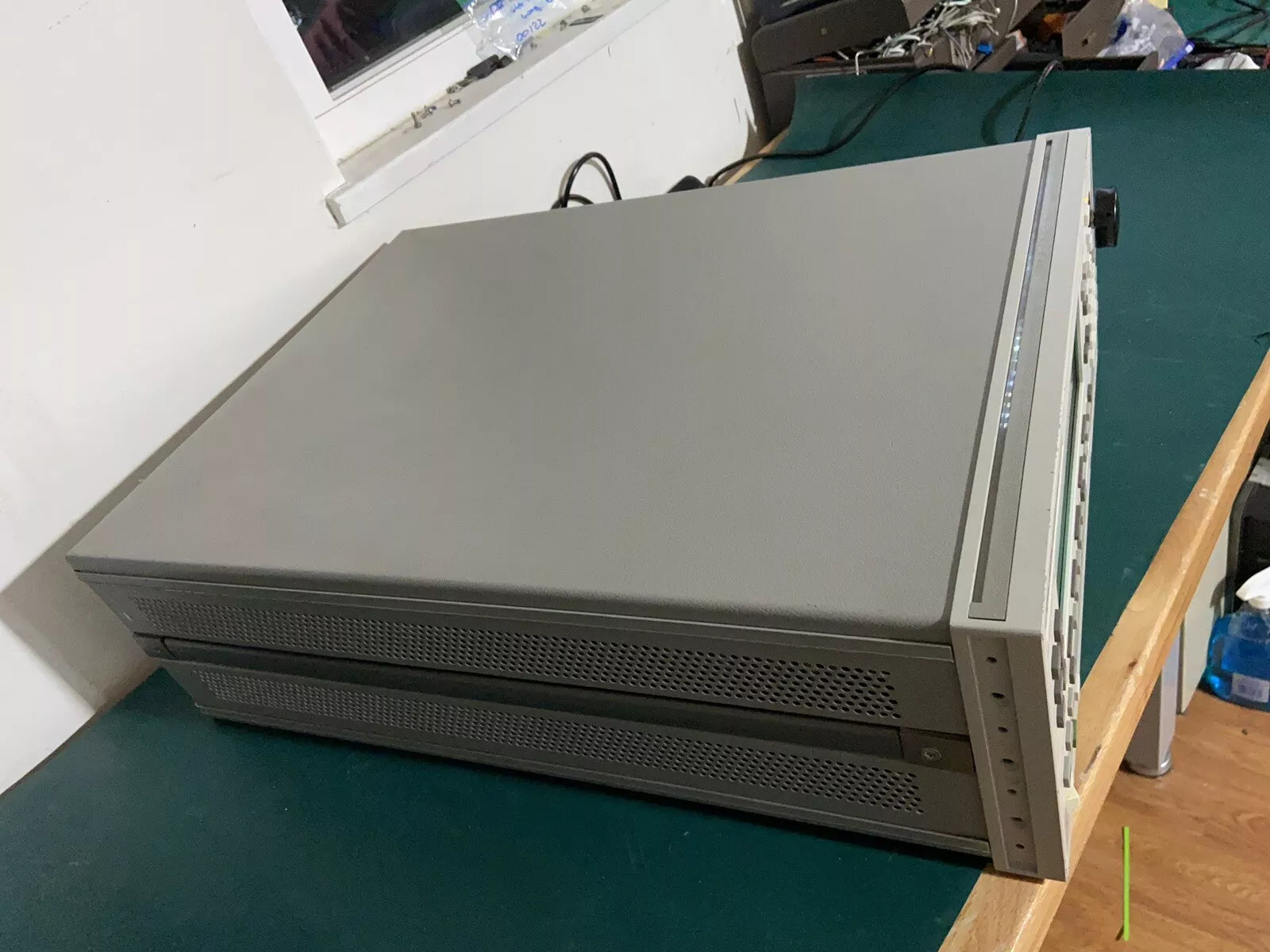 HP Agilent 83650B 10MHz-50GHz Sweep Swept Signal Generator 1, 2, 8! Cal’d!