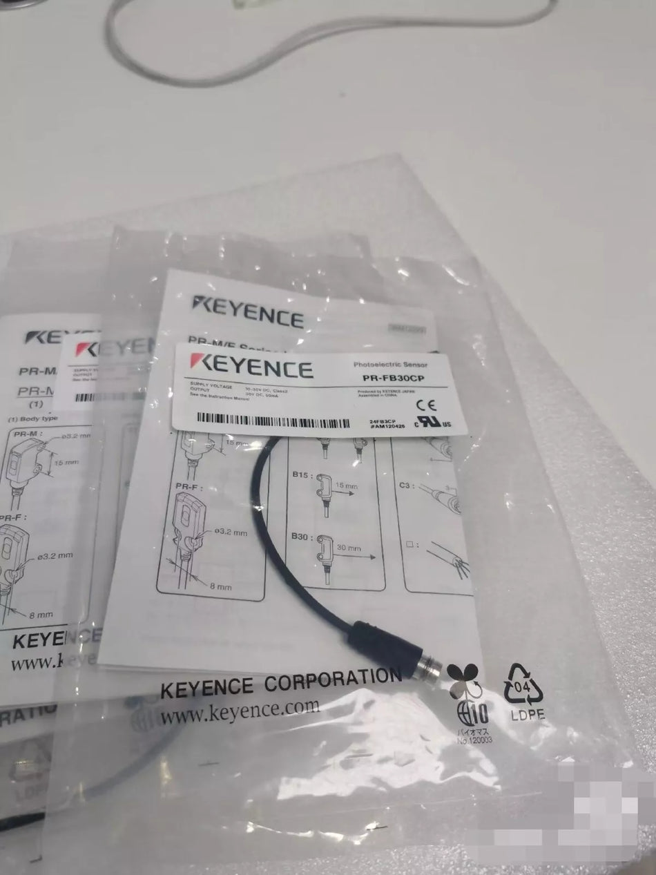 KEYENCE PR-FB30CP Photoelectric Sensor for High-Precision Detection