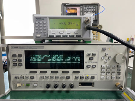 HP Agilent 83640B 10MHz-40GHz Synthesized Sweep Signal Generator001/002/008_0837 - XG eqpt