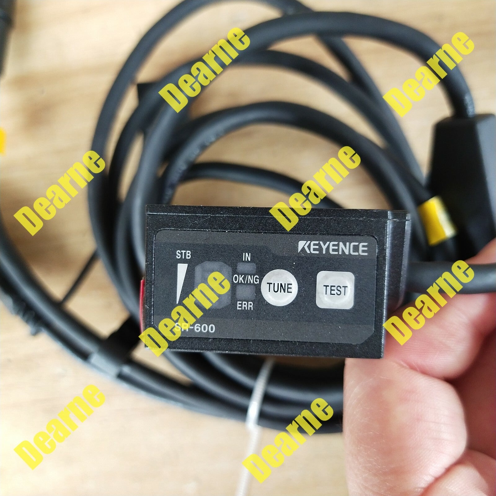 SR-600 Barcode Reader by Keyence