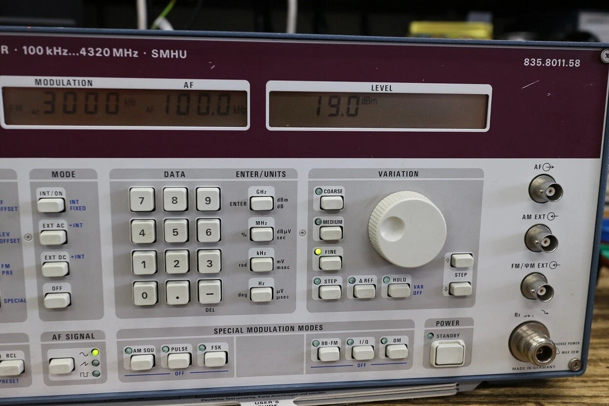 Rohde&Schwartz SMHU /B4 100KHz-4320MHz Signal Generator