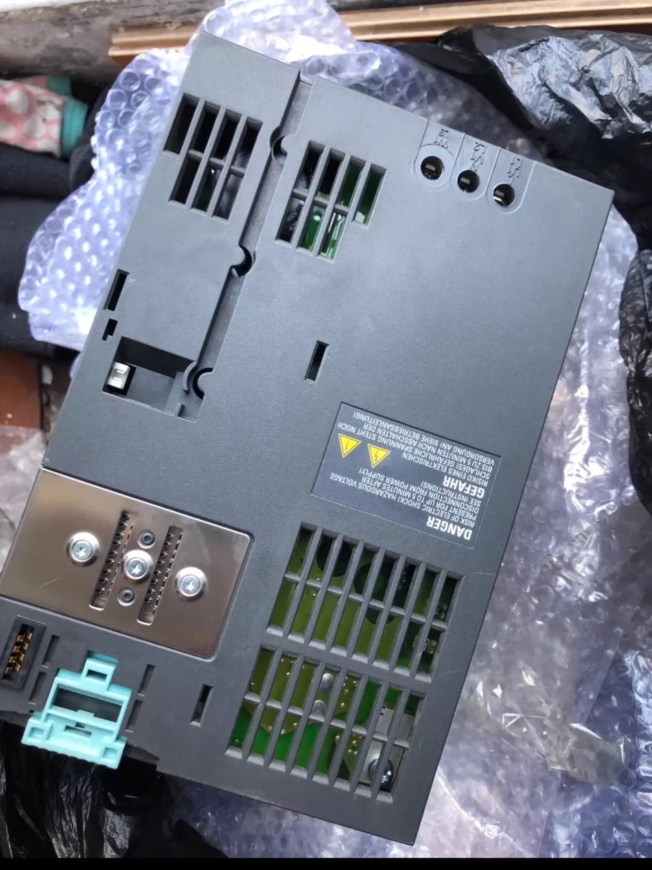 Siemens 6SL3210-1SE21-0UA0: Compact Frequency Inverter