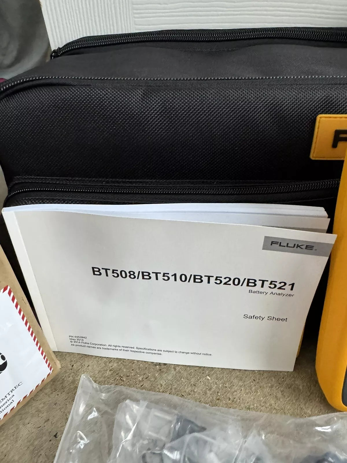 FLUKE BT520 Battery Analyzer Kit - New Sealed