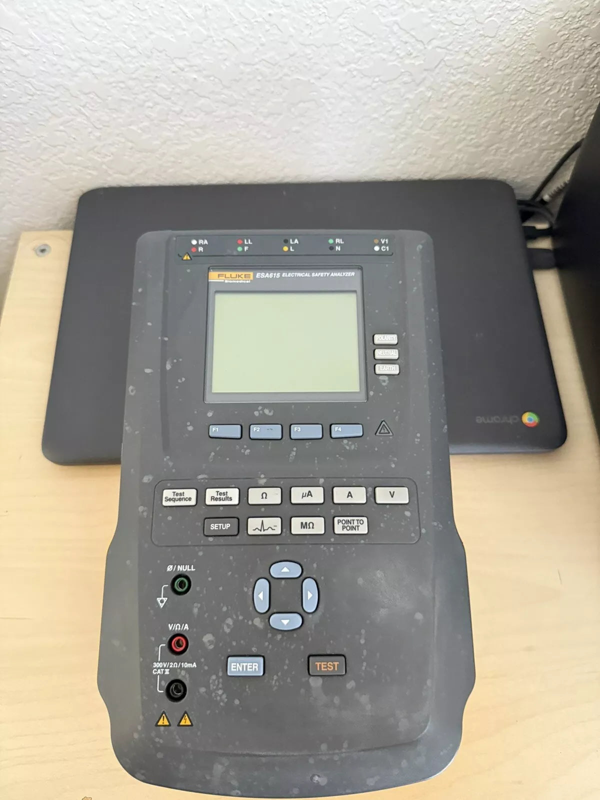 FLUKE ESA615 EU 230V Electrical Safety Analyzer (Tested)