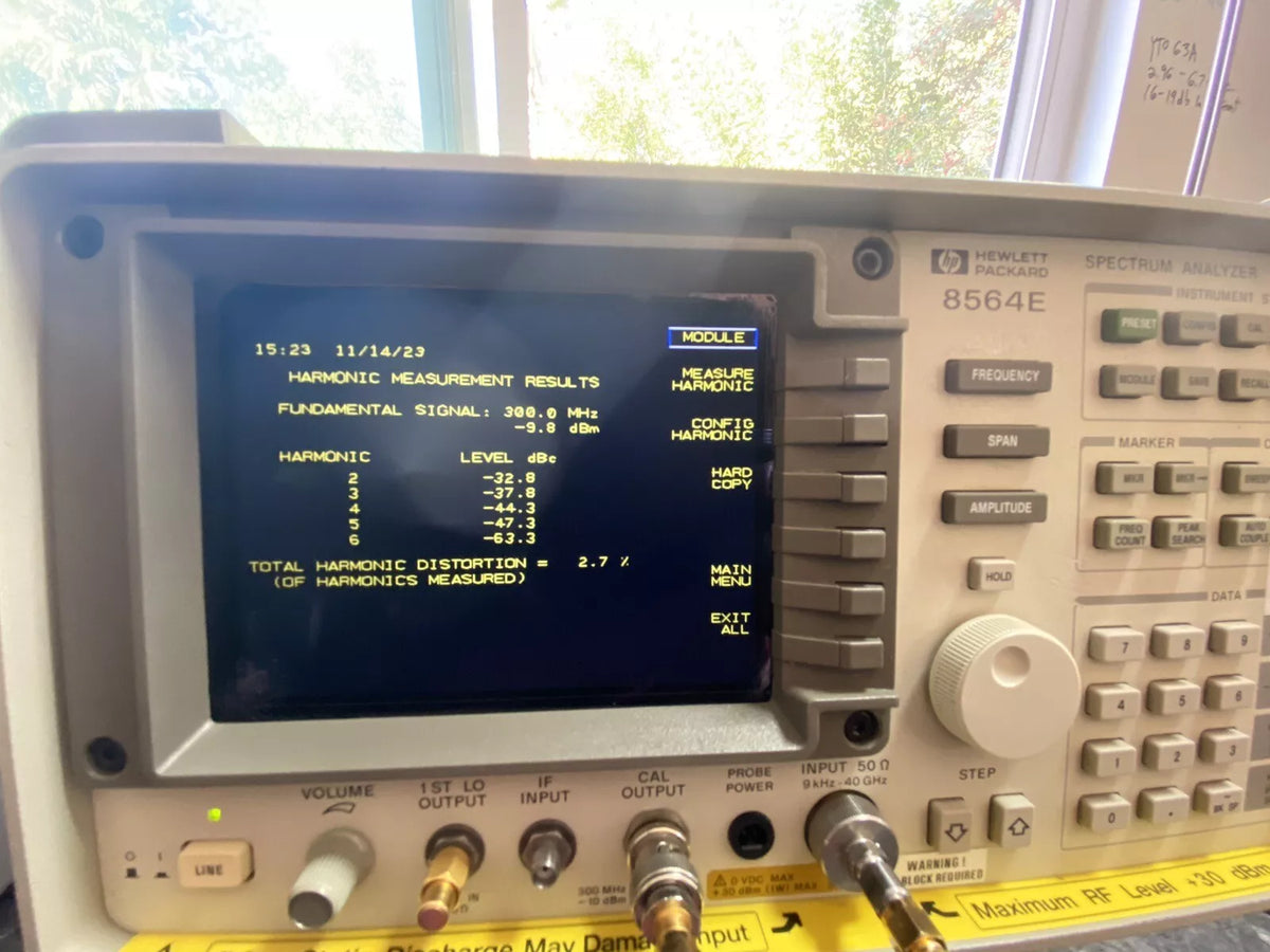 HP Agilent 8564E/EC 20Hz-40GHz with Color LCD, Opt. 6, 7, Calibrated