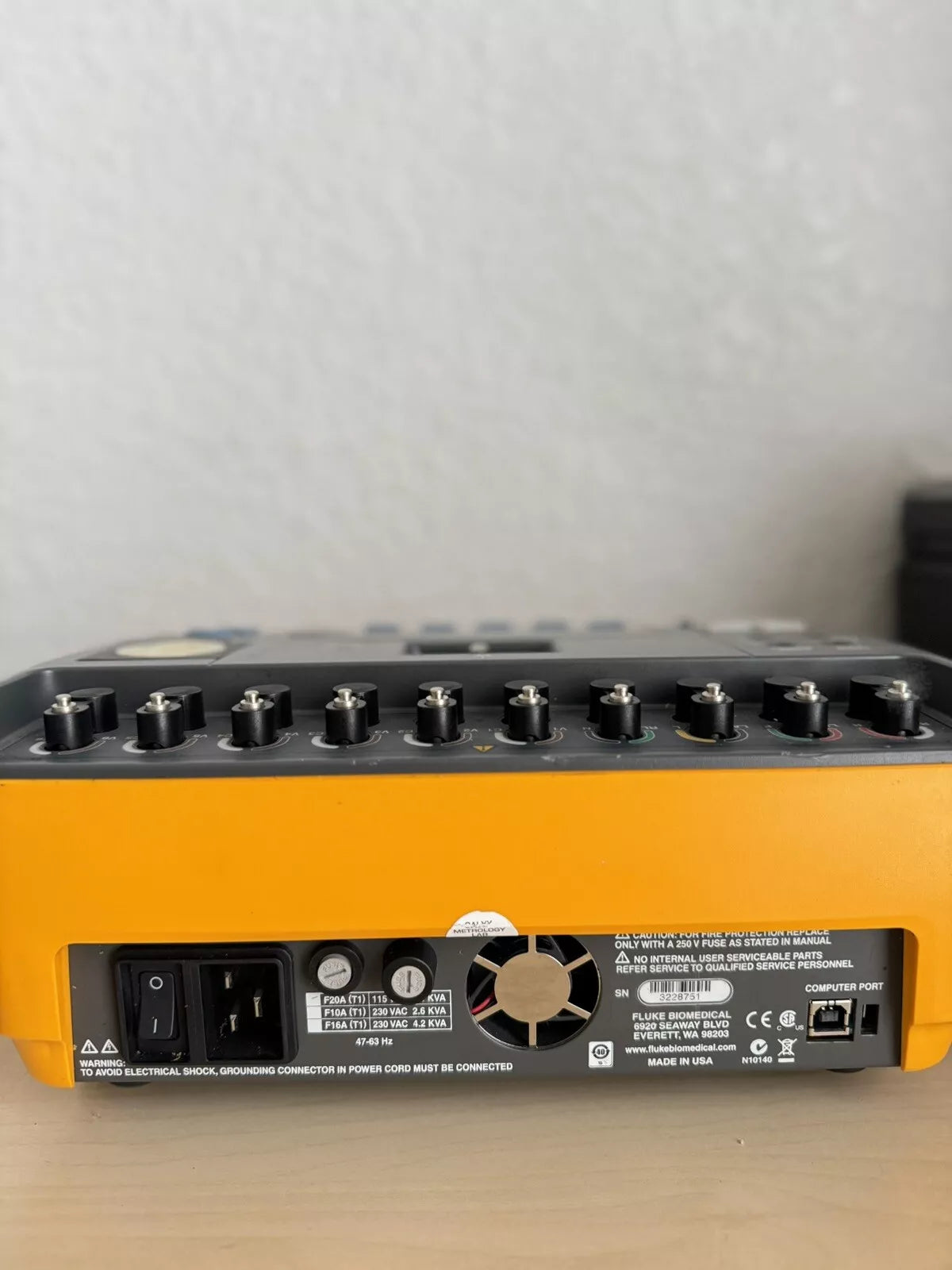 Fluke ESA620 Electrical Safety Analyzer with New Lead Kit