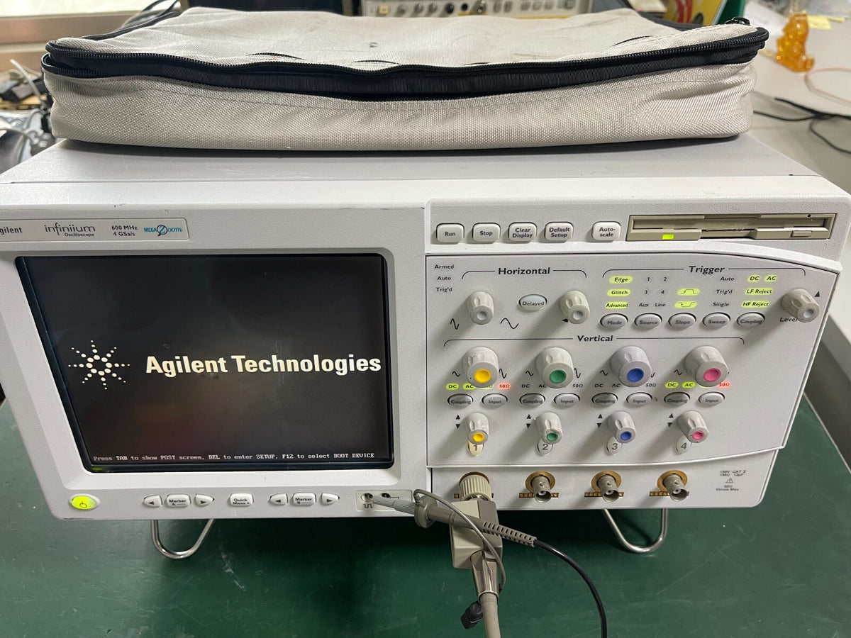Agilent Infiniium 54831B 600MHz 4GSa/s , w/ P6139A , 1160 series accessory -0809 - XG eqpt