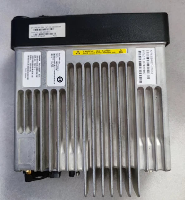 MOTOROLA digital walkie-talkie PDT cluster vehicle station XiR M8268  D6035