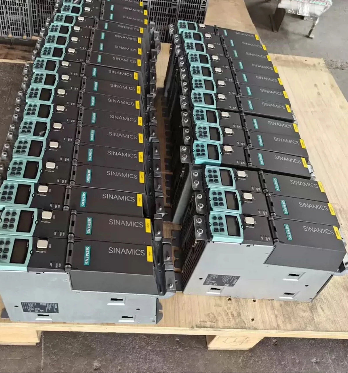 6SL3040-1MA00-0AA0: Siemens Sinamics G120 Power Module for Industrial Automation