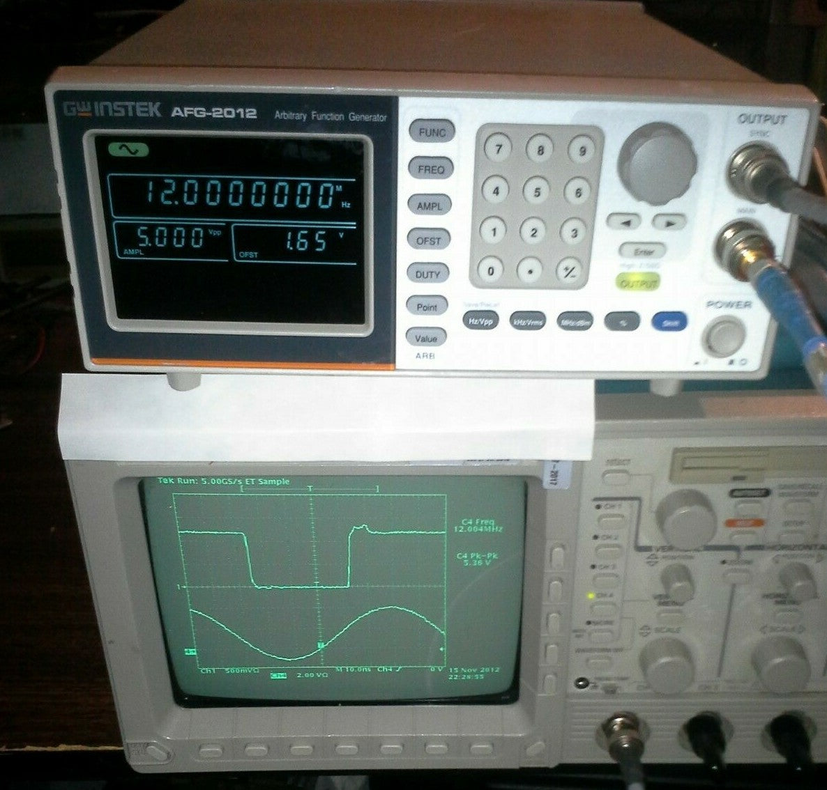 12 MHz Arbitrary Function Generator