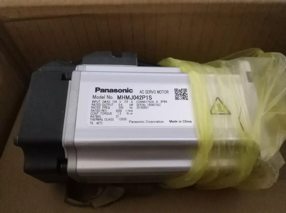 1pc NEW MHMJ042P1S 400W servo motor #W616F WX