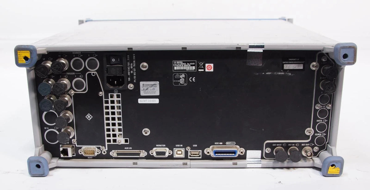 Rohde & Schwarz SMU200A 100kHz - 2.2GHz Vector Signal Generator OPT B10 B13 B20