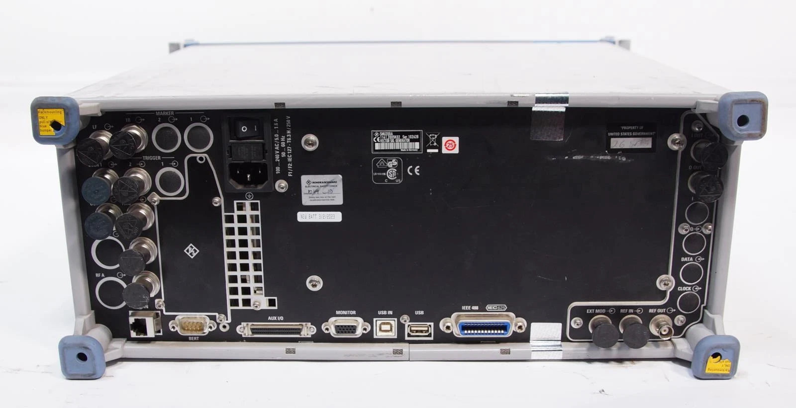 Rohde & Schwarz SMU200A 100kHz - 2.2GHz Vector Signal Generator OPT B10 B13 B20