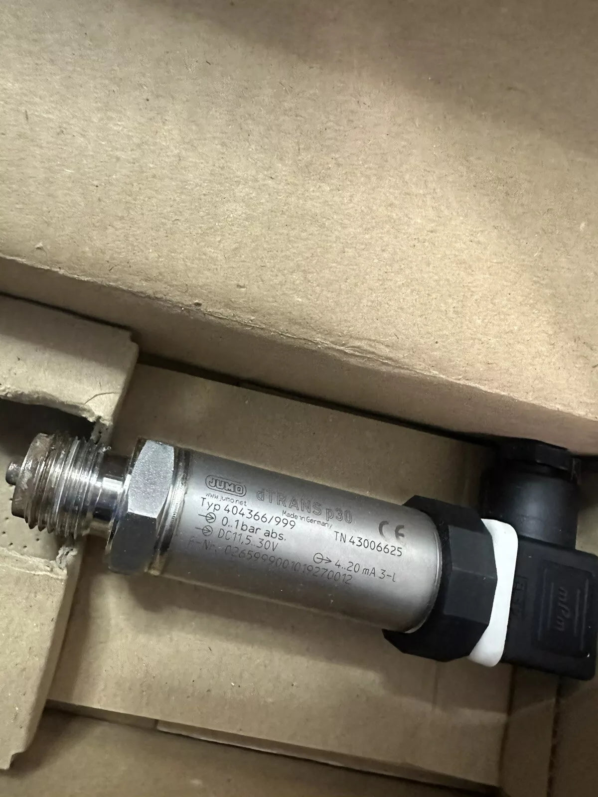 JUMO dTrans P30 404366/999 Pressure Transmitter for Industrial Use