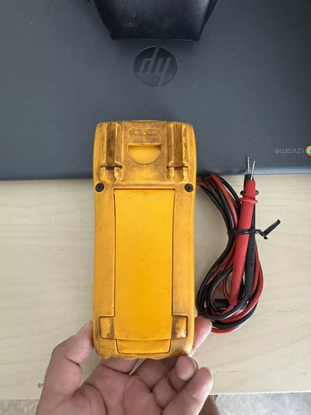 FLUKE 177 True RMS Handheld Digital Multimeter with Leads & Bag