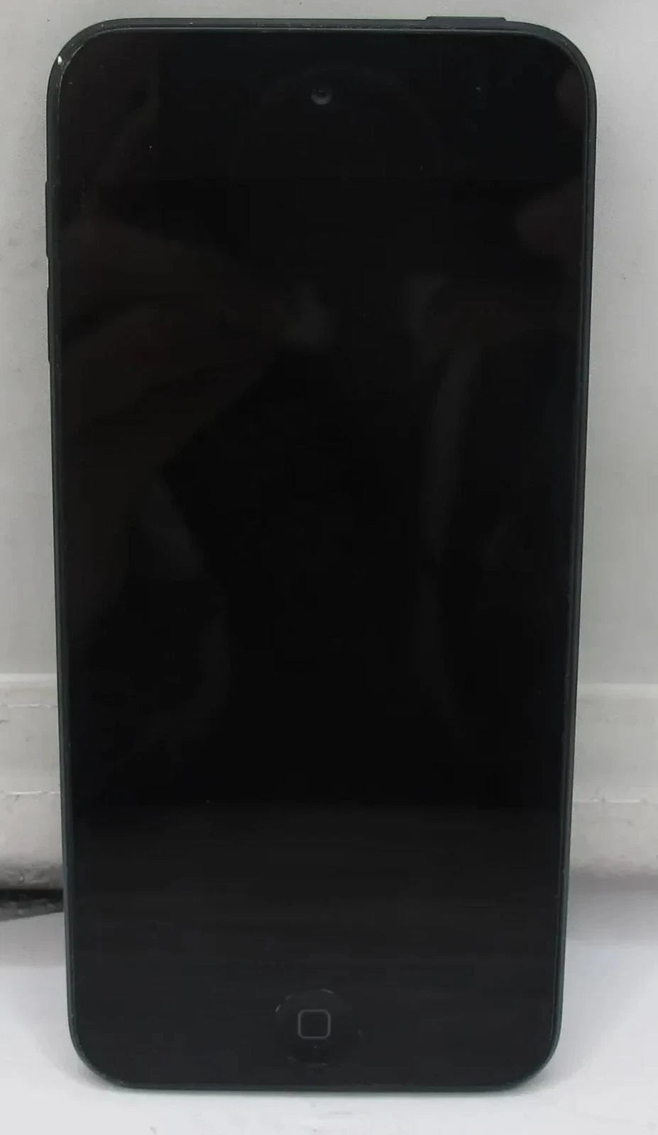 Apple iPod Touch 5th Generation A1421 32GB - MD723LL/A - Good Working