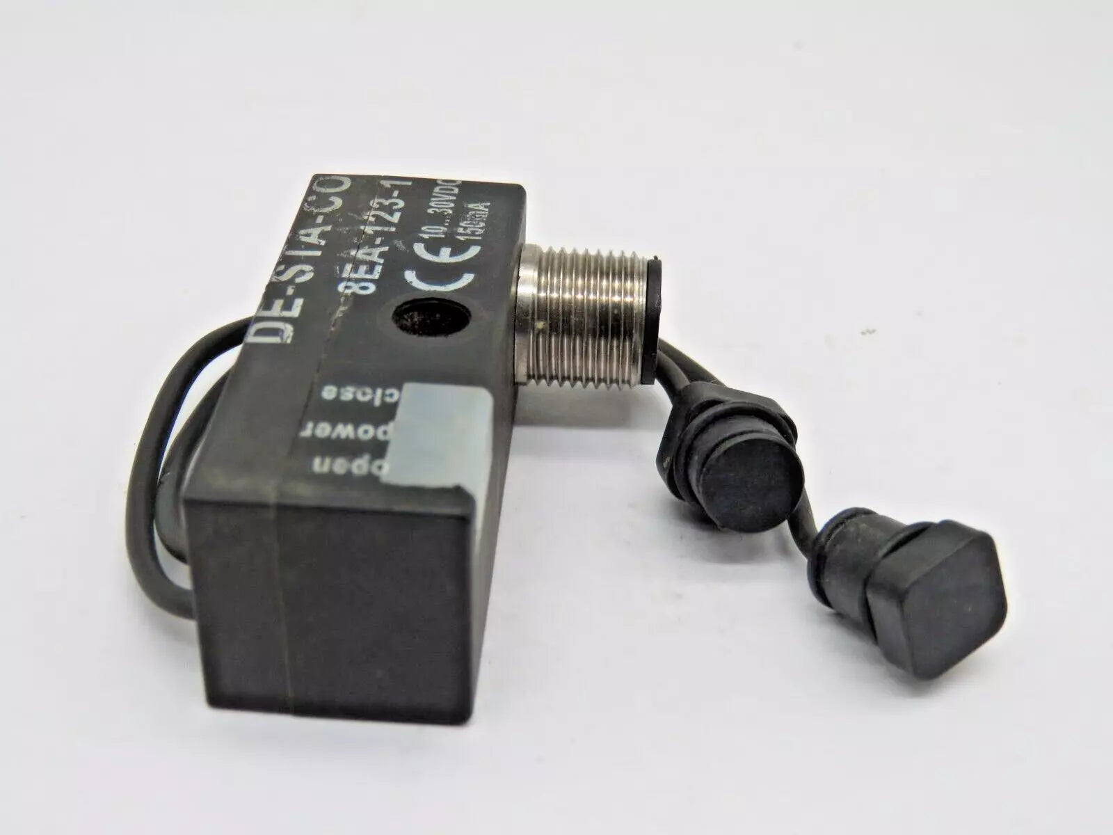 Dover Corporation Destaco DE-STA-CO 8EA-123-1 Clamp Sensor 150MA 10/30 VDC -NEW