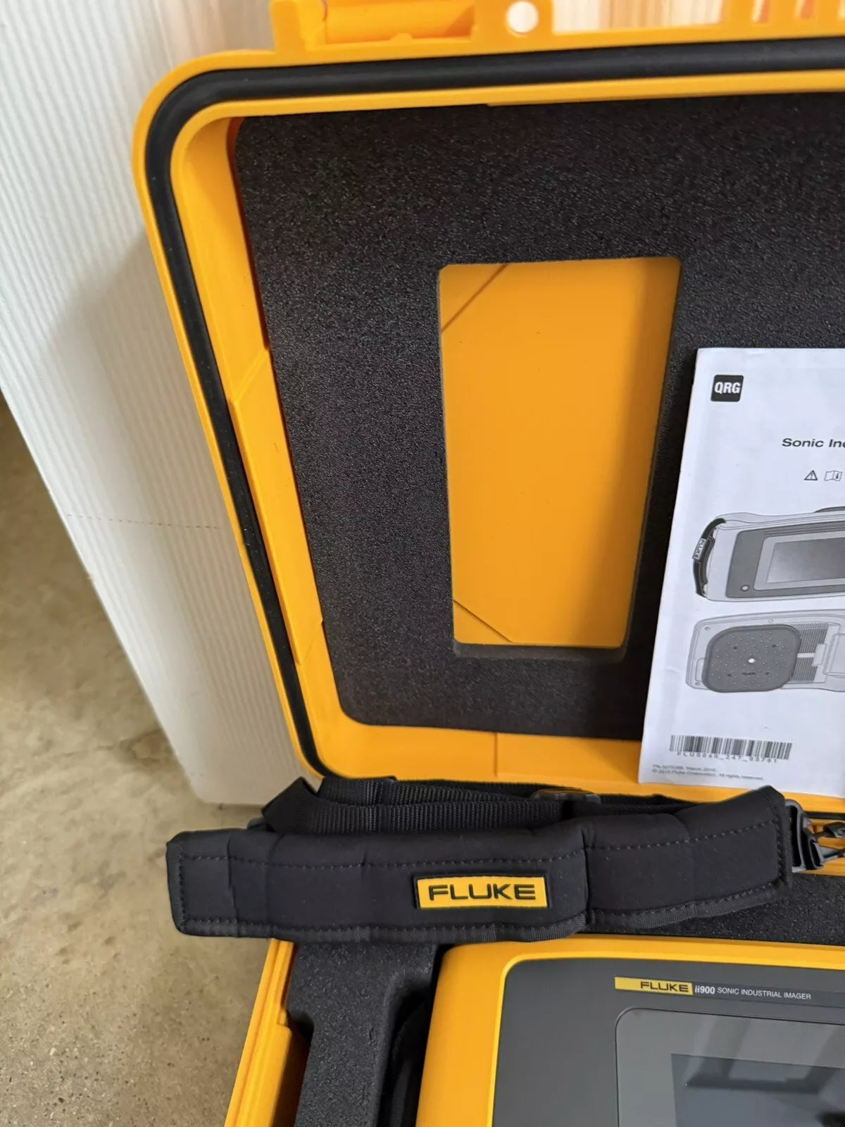 FLUKE ii900 Industrial Acoustic Imager with Batterie & Charger
