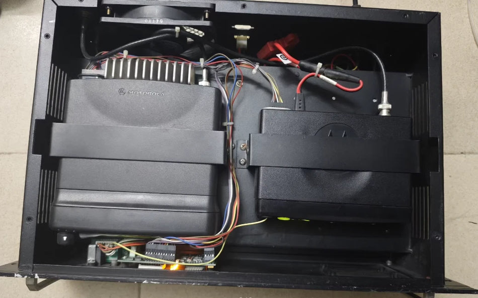 GR1225B Repeater with GM338 and GM3188 UHF1 Modules (403-470 MHz, 403-440 MHz) - 220V