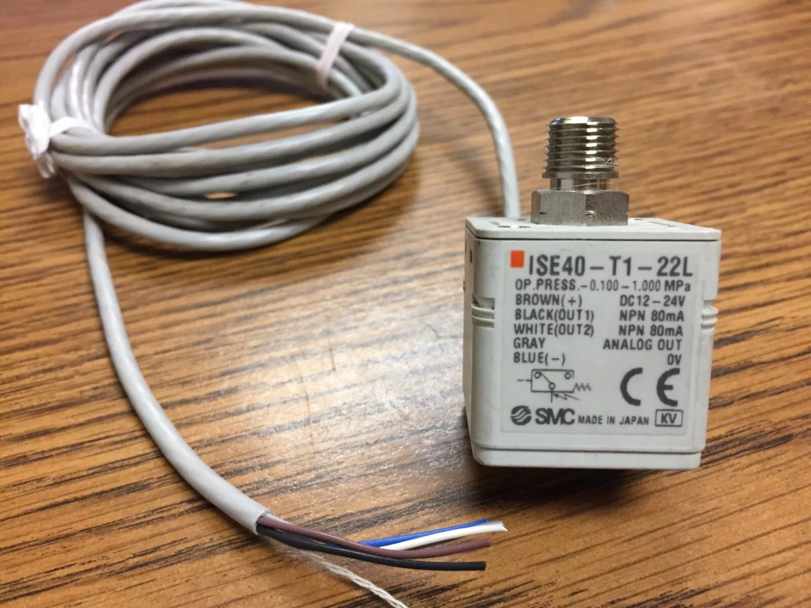SMC ISE40-T1-22L Digital Pressure Switch