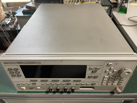 HP Agilent 83620A 10MHz-20GHz Synthesized Sweep Signal Generator w/001,008_1801