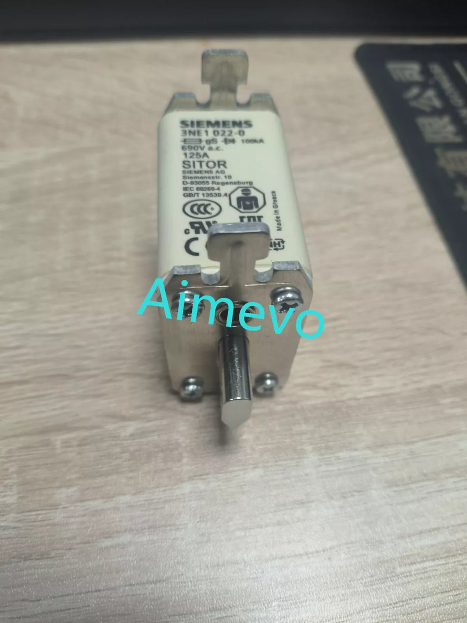 1PCS New 3NE1022-0 125A 690V NH00 Fuse Insurance