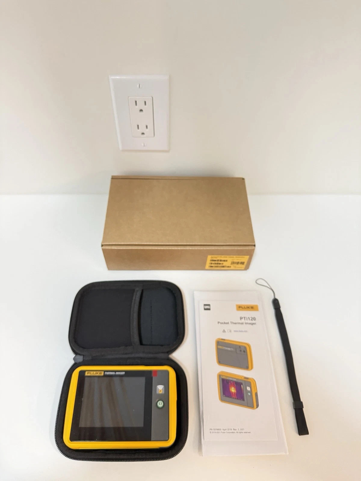 FLUKE PTi120 Pocket IR Thermal Imager (New Factory Sealed)