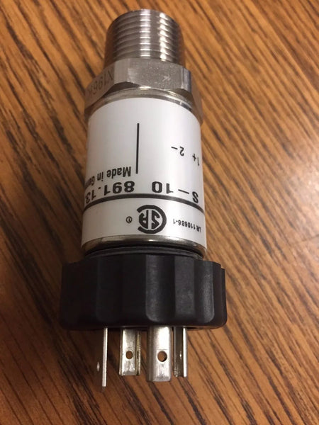 WIKA S-10 Pressure Transmitter for Industrial Pressure Monitoring