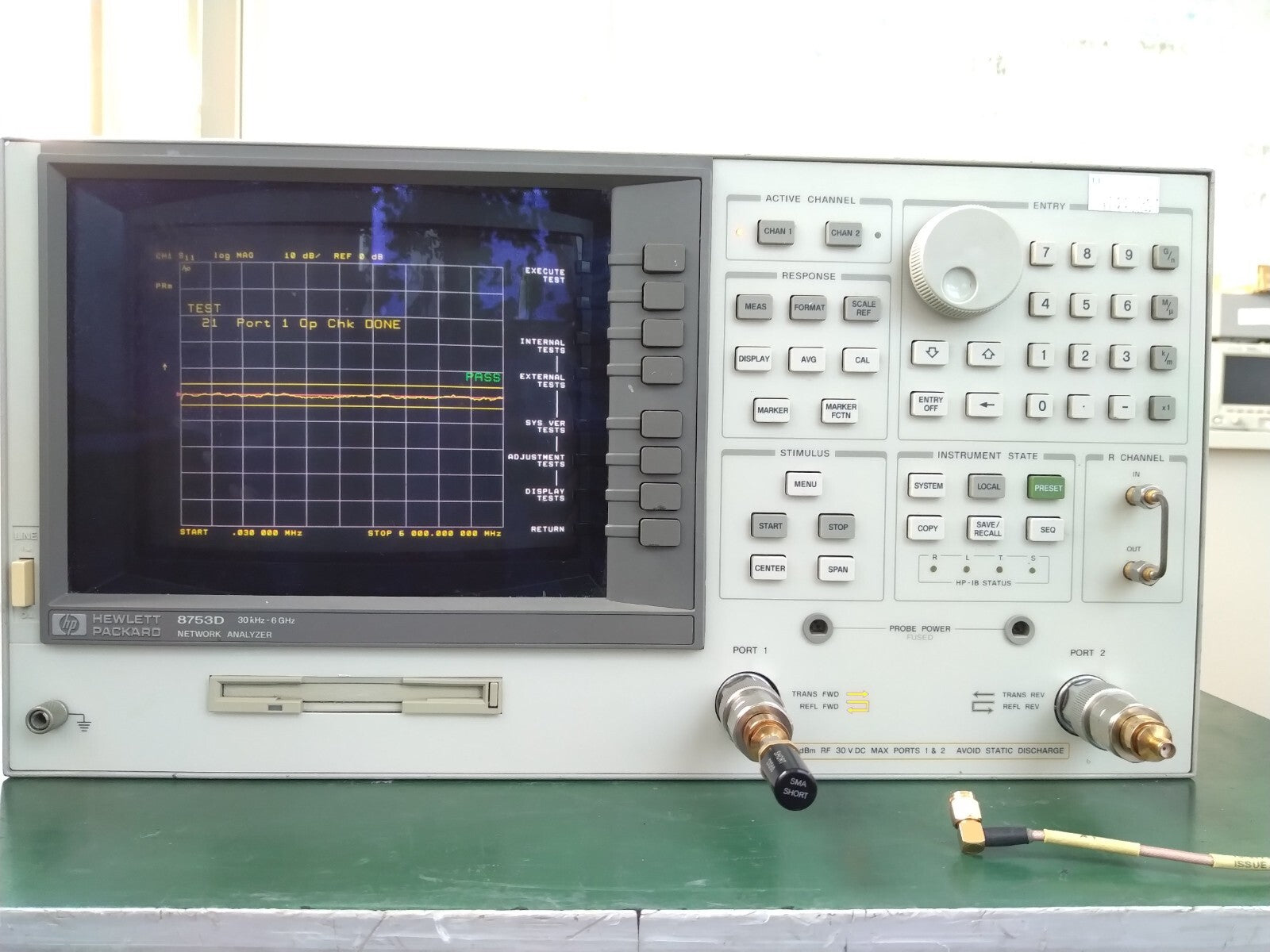 HP Agilent 8753D Network Analyzer 30kHz-6GHz w/ Opt 006, 1D5 _ 00454