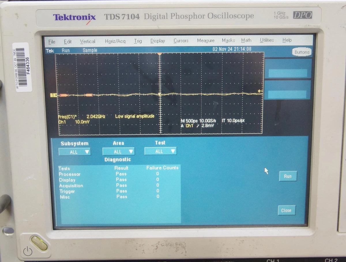 Tektronix TDS 7104 4Ch 1GHz 1GSa/s Digital Phosphor Oscilloscope AS-IS
