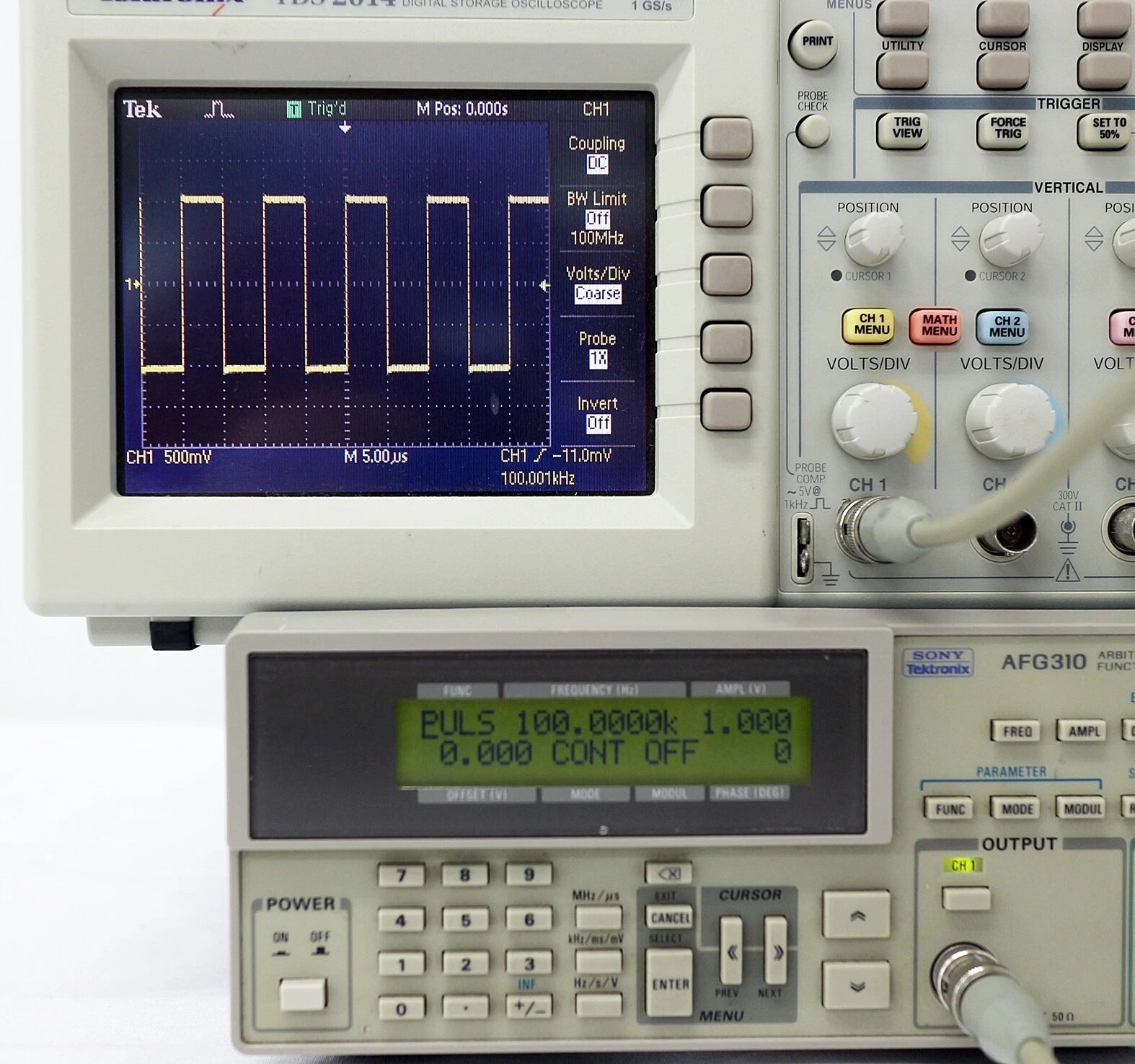 Tektronix AFG310 16 MHz Arbitrary Function Generator