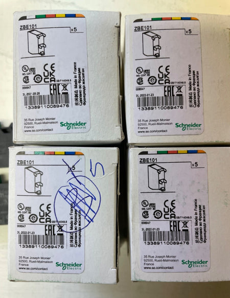 Schneider ZBE-101 Contact Block Lot of 30