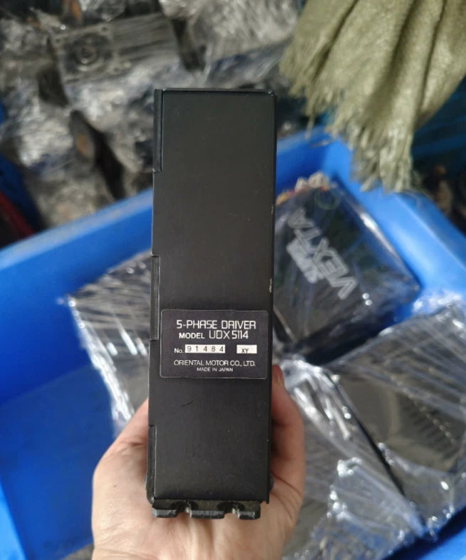 Live Shopping on eBay Platform Service for Real-Time Online Auctions