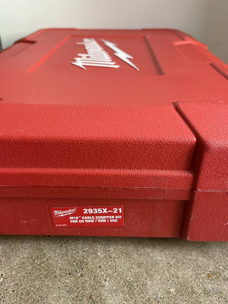 Milwaukee Tool 2935X-21 M18 Cordless Cable Stripper Kit for Cu & Al w/ 6.0 BAT