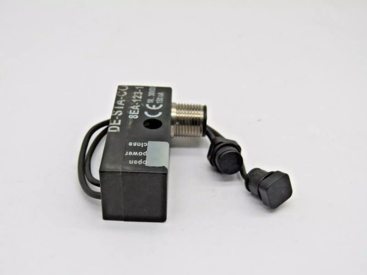 Dover Corporation Destaco DE-STA-CO 8EA-123-1 Clamp Sensor 150MA 10/30 VDC -NEW