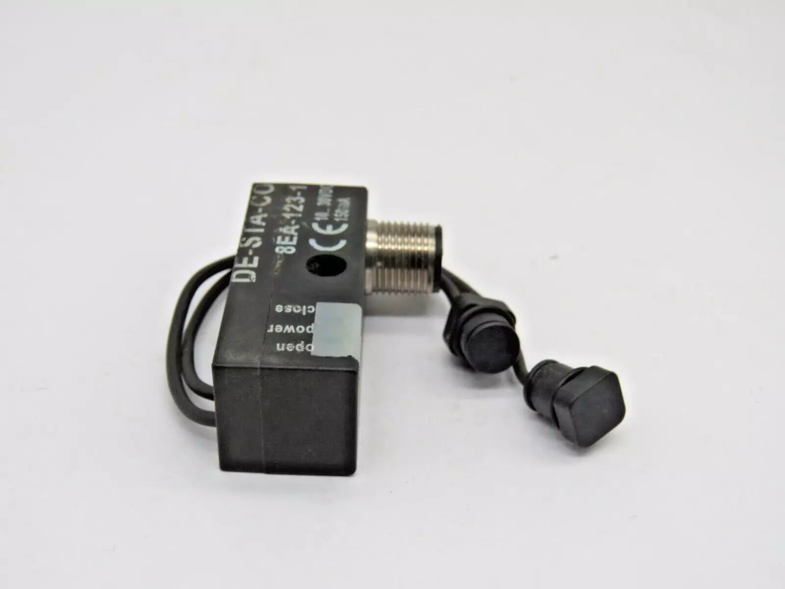 Dover Corporation Destaco DE-STA-CO 8EA-123-1 Clamp Sensor 150MA 10/30 VDC -NEW