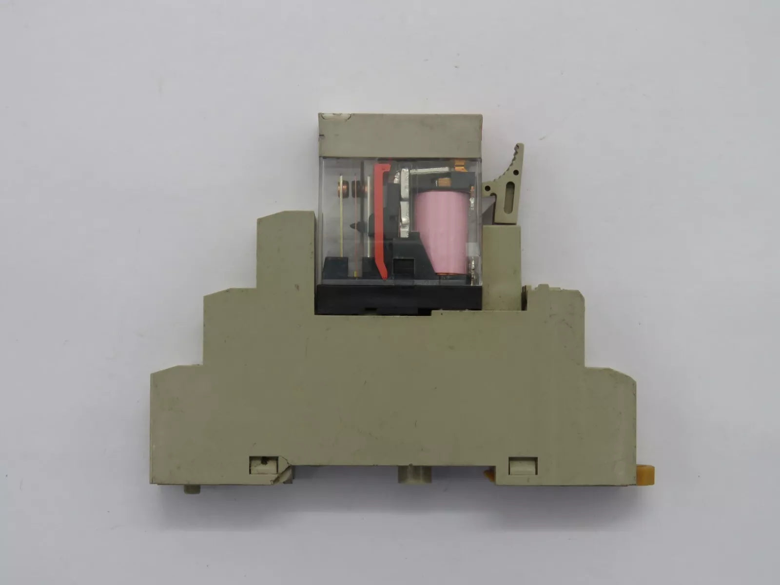 Omron Relay with Socket 17Z6CX 10 A 250V