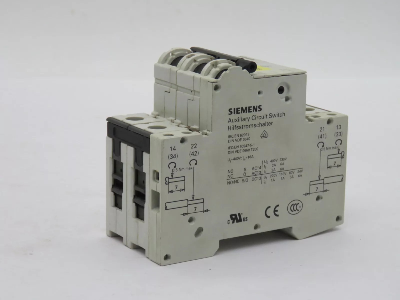 SIEMENS 5SY4504-7 Circuit Breaker Miniature 1+N Pole 4 Amp 230VAC 10kA