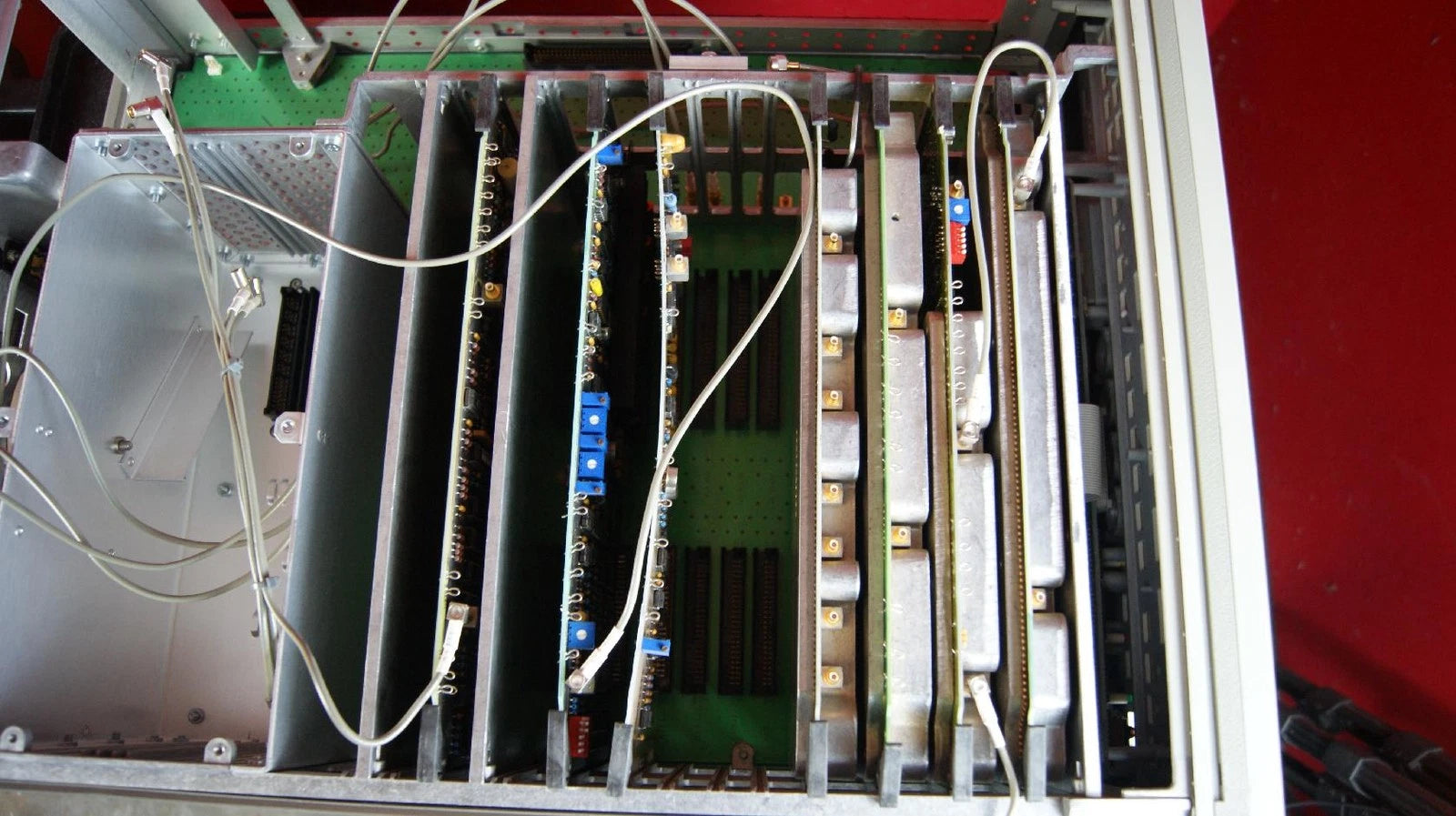 HP Agilent 83621A 10 MHz to 20 GHz Synthesized Sweeper 3420A00578 PARTS UNIT