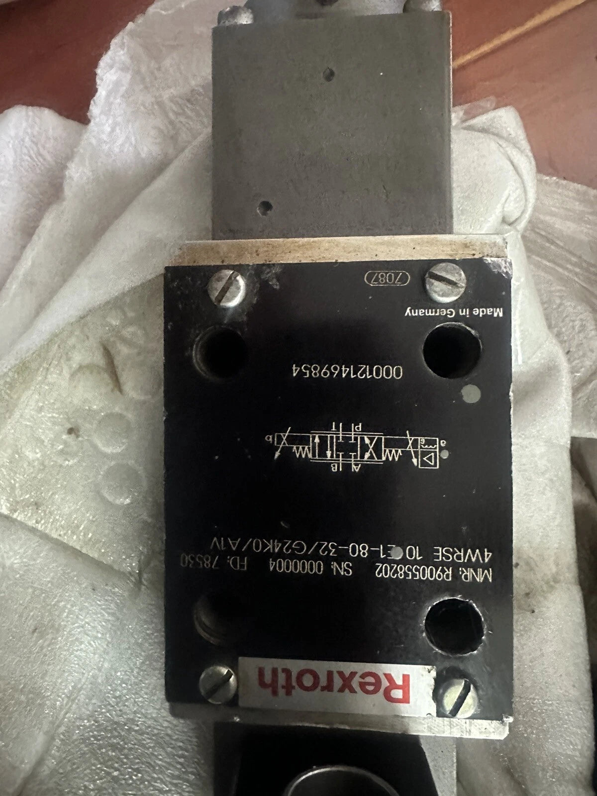 REXROTH R900558202 4WRSE 10 E1-80-32/G24K0/A1V BEKUM