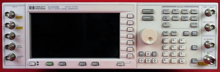 HP Agilent Keysight E4433B Signal Generator with Options UN8, UND, UN5, 100, 1E5