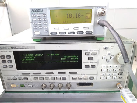 Agilent 83623A Synthesized Sweep Signal Generator 10MHz-20GHz