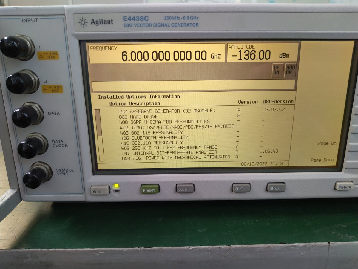 Agilent E4438C ESG Vector Signal Generator 250kHz-6GHz _0542