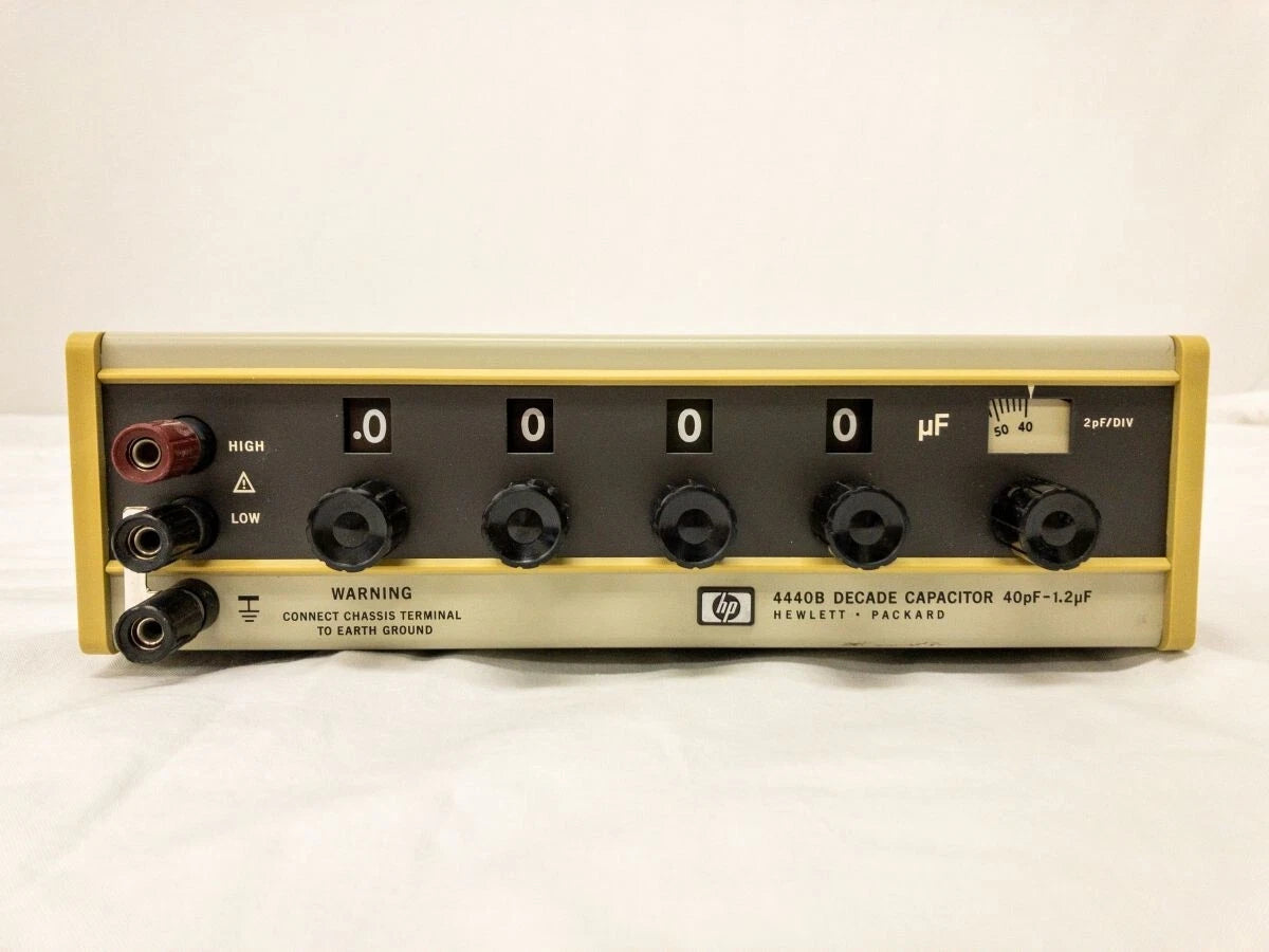 HP 4440B 40pF 1.2uF Decade Capacitor